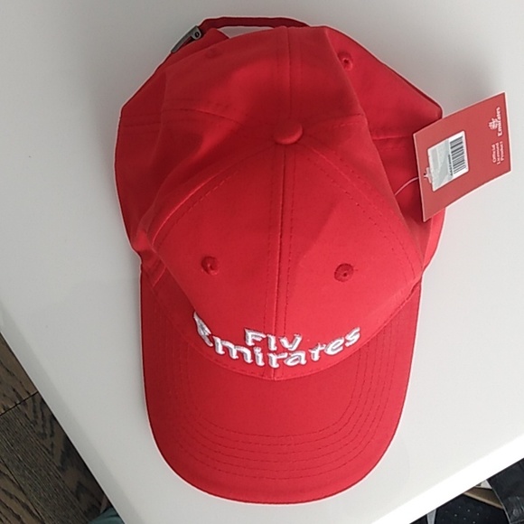 Fly Emirates Red Embroidered Cap - Picture 2 of 11
